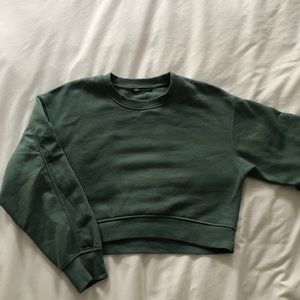Zara cropped sweatshirt S